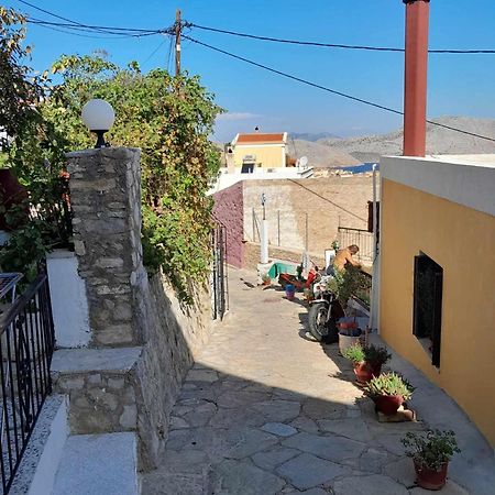 "Aris" Sevasti Symi Studios Zewnętrze zdjęcie